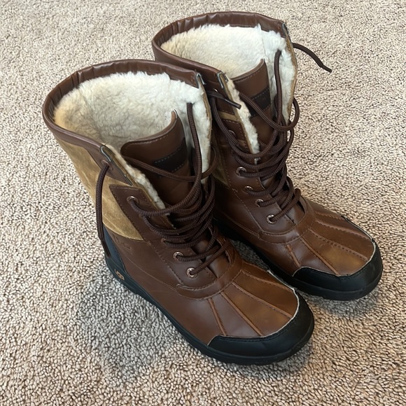 Ugg Boots - Picture 3 of 5